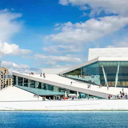 Stilig Og Sjarmerende Sentralt I Lägenhet Oslo